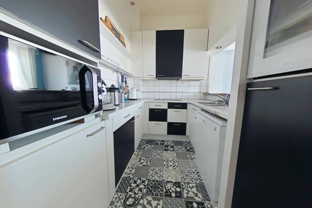 Place D'Erlon 70 - Appartement Tres Lumineux Ρενς Εξωτερικό φωτογραφία